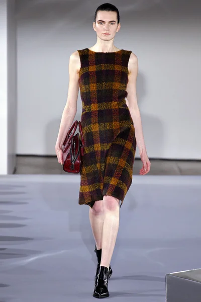 Look 13